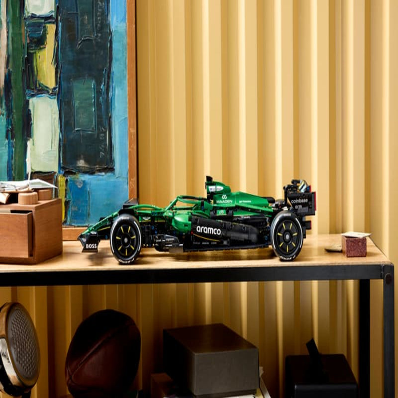 Lego 42240 Technic Aston Martin Aramco AMR25 F1 Car (1547 Pcs)