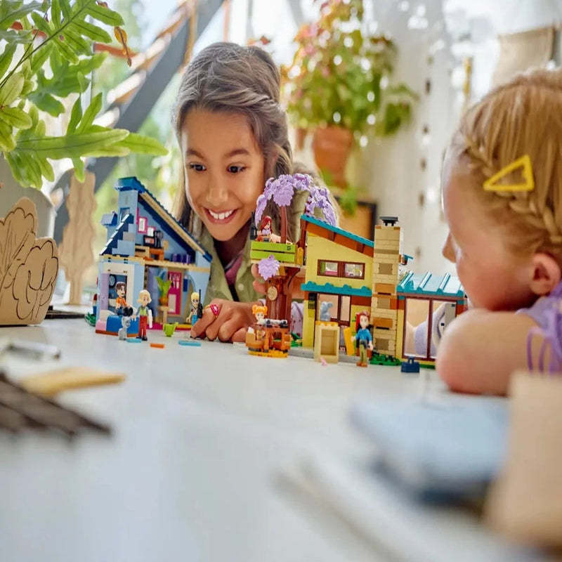 Lego 42620 Friends Olly and Paisley's Family Houses (1126 Pieces)