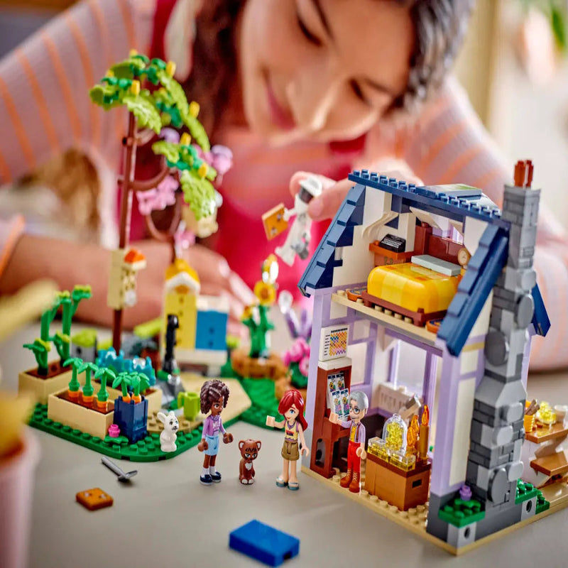 Lego 42669 Friends Beekeepers' House And Flower Garden (1161 Pieces)