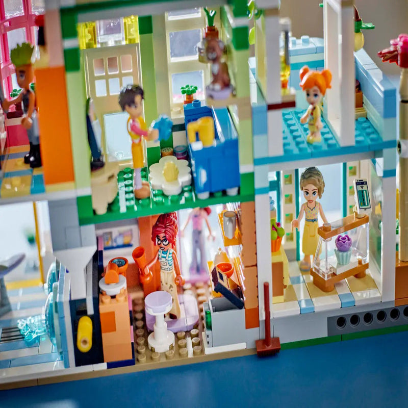 Lego 42670 Friends Heartlake City Apartments And Stores (2040 Pieces)