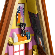 Lego 42682 Friends Nature Glamping Cabin (295 Pieces)