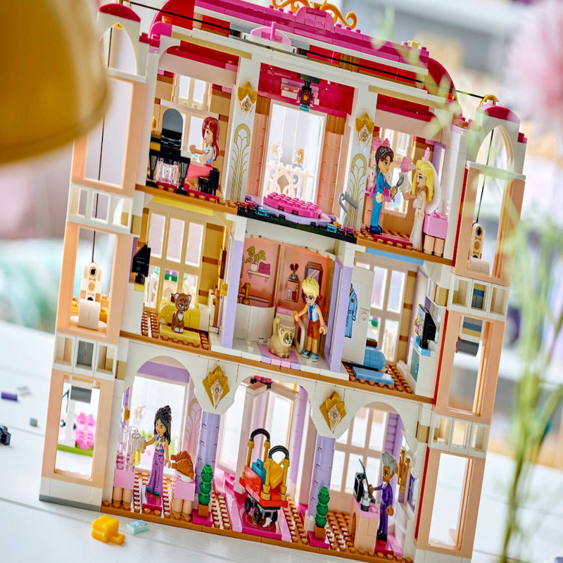 Lego 42704 Friends Heartlake City Grand Hotel (1406 Pieces)