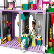 Lego 43205 Disney Princess Ultimate Adventure Castle (698 Pieces)