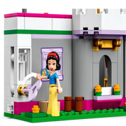 Lego 43205 Disney Princess Ultimate Adventure Castle (698 Pieces)