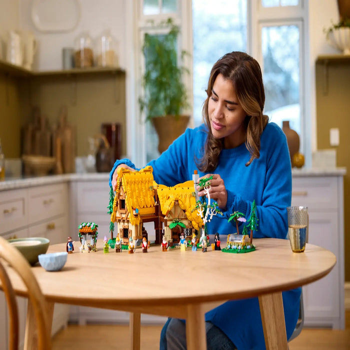 Lego 43242 Disney Snow White And The Seven Dwarfs Cottage (2228 Pieces)-Construction-LEGO-Toycra
