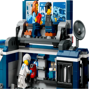 Lego 60418 City Police Mobile Crime Lab Truck (674 Pieces)