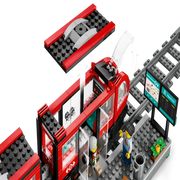 Lego 60423 City Downtown Streetcar And Station (811 Pieces)