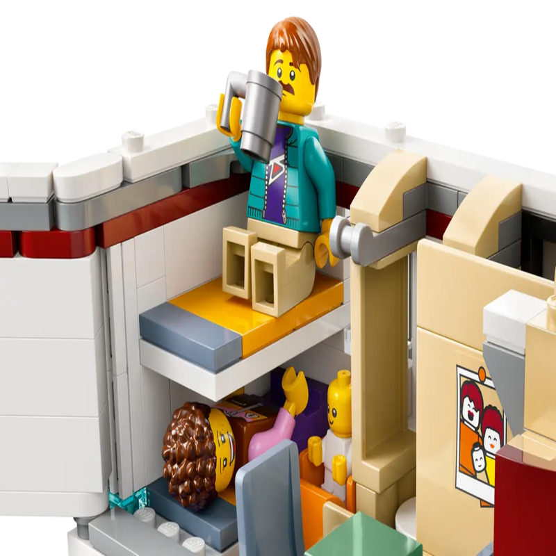 Lego 60454 City Holiday Adventure Camper Van (385 Pieces)