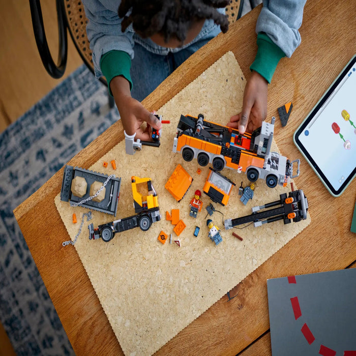 Lego 60467 City Heavy-Duty Recovery Tow Truck With Crane (793 Pieces)-Construction-LEGO-Toycra