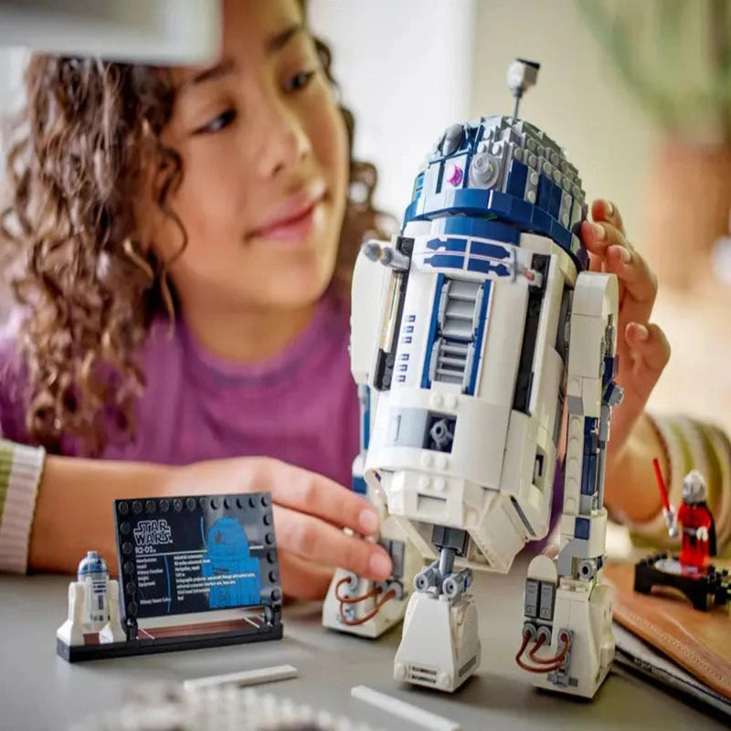 Lego 75379 Star Wars R2-D2 (1050 Pieces)