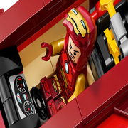 Lego 76310 Super Heroes Marvel Iron Man Car & Black Panther Vs. Red Hulk (295 Pieces)