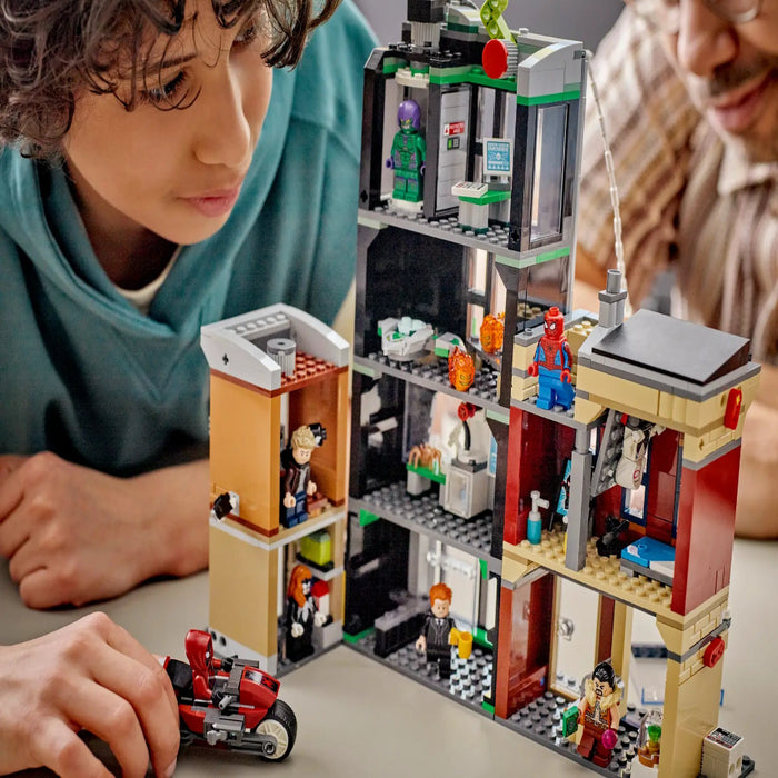Lego 76324 Super Heroes Marvel Spider-Man vs. Oscorp (808 Pieces)-Construction-LEGO-Toycra