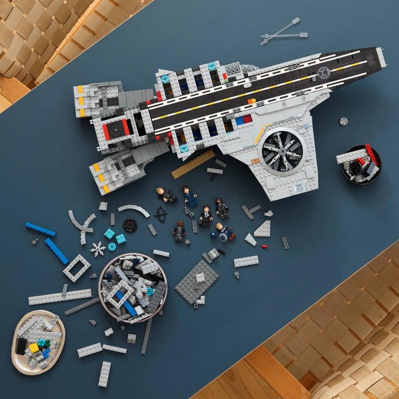 Lego 76354 Super Heroes Marvel S.H.I.E.L.D. Helicarrier (3057 Pieces)