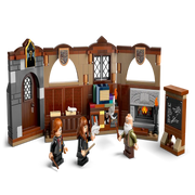 Lego 76442 Harry Potter Hogwarts Castle Charms Class (204 Pieces)