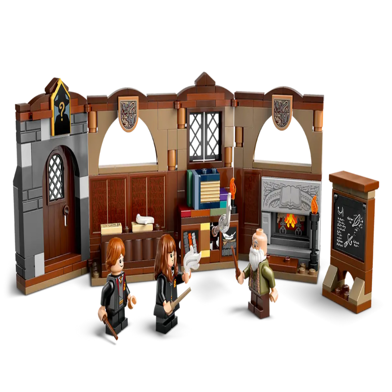 Lego 76442 Harry Potter Hogwarts Castle Charms Class (204 Pieces)