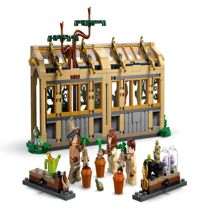 Lego 76445 Harry Potter Hogwarts Castle: Herbology Class (390 Pieces)