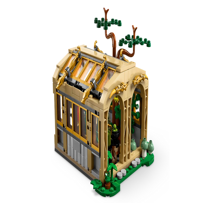 Lego 76445 Harry Potter Hogwarts Castle: Herbology Class (390 Pieces)