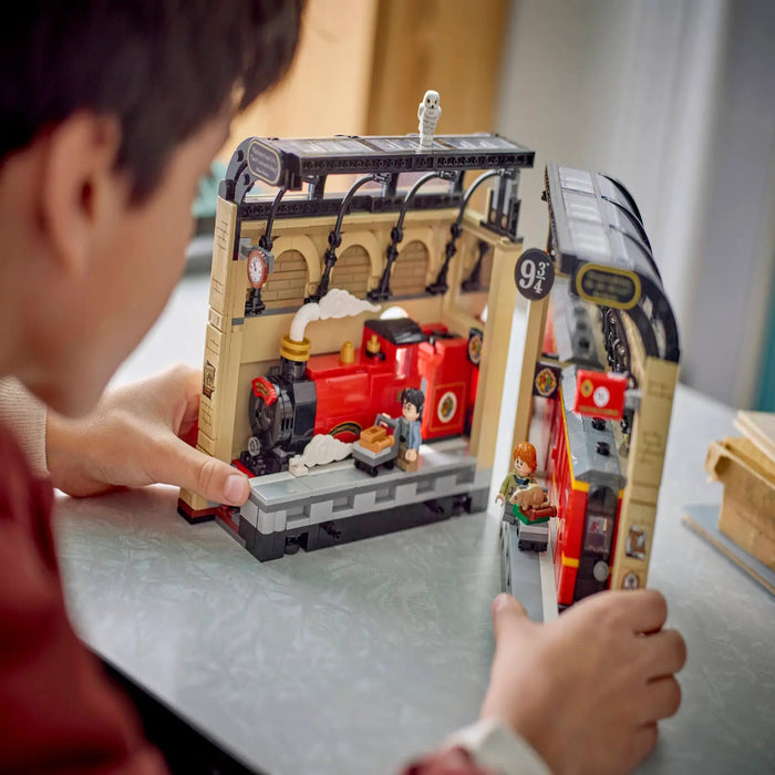 Lego 76450 Harry Potter Book Nook: Hogwarts Express (832 Pieces)-Construction-LEGO-Toycra