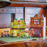 Lego 76452 Harry Potter Quality Quidditch Supplies & Ice Cream Parlour (795 Pieces)
