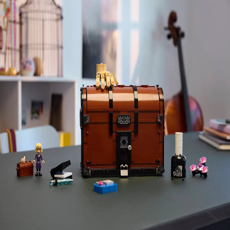 Lego 76785 Wednesday Thing's Apartment (828 Pieces)