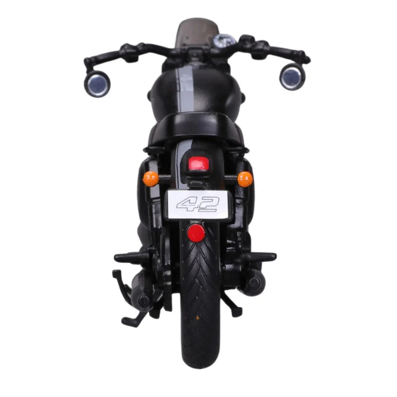 Maisto 1:18 Jawa Yezdi #42 Motorcycle Die-Cast Model-Black