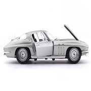 Maisto 1965 Chevrolet Corvette 1:18 Maisto licensed diecast Scale Model car collectible