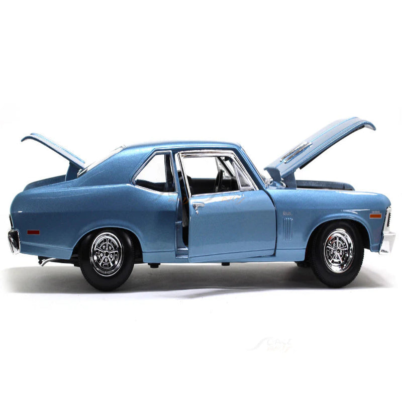 Maisto 1970 Chevrolet Nova SS Coupe blue 1:18 Maisto diecast Scale Model car