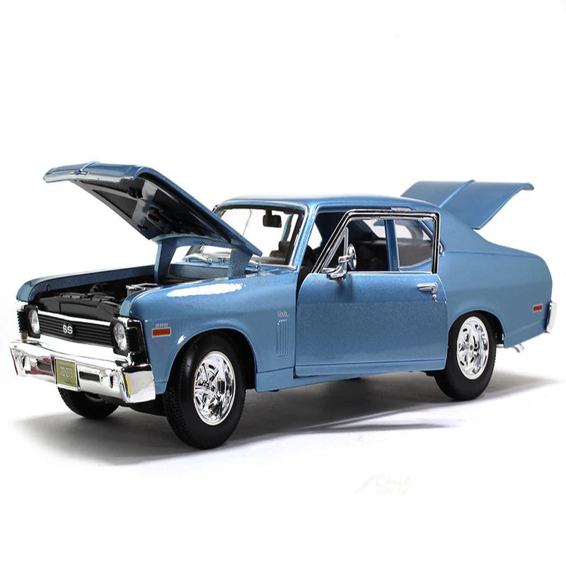 Maisto 1970 Chevrolet Nova SS Coupe blue 1:18 Maisto diecast Scale Model car