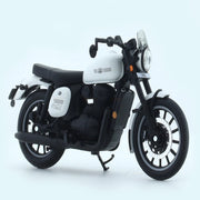 Maisto Jawa 42 White 1:18 Maisto licensed diecast scale model bike collectible