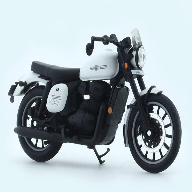 Maisto Jawa 42 White 1:18 Maisto licensed diecast scale model bike collectible