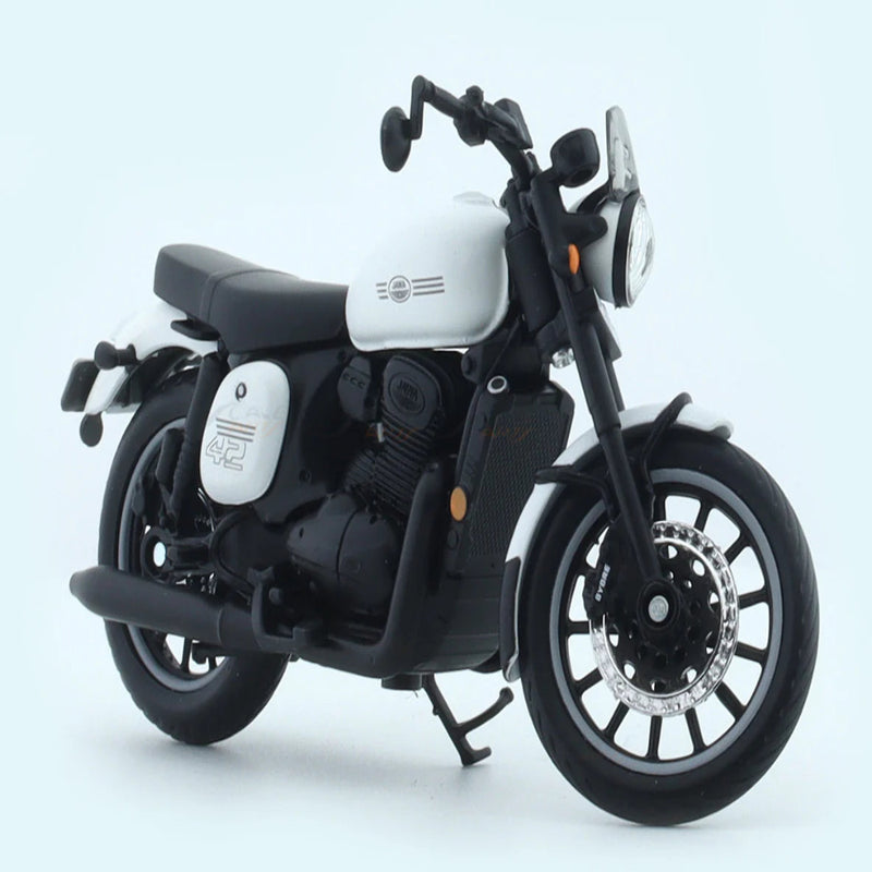 Maisto Jawa 42 White 1:18 Maisto licensed diecast scale model bike collectible