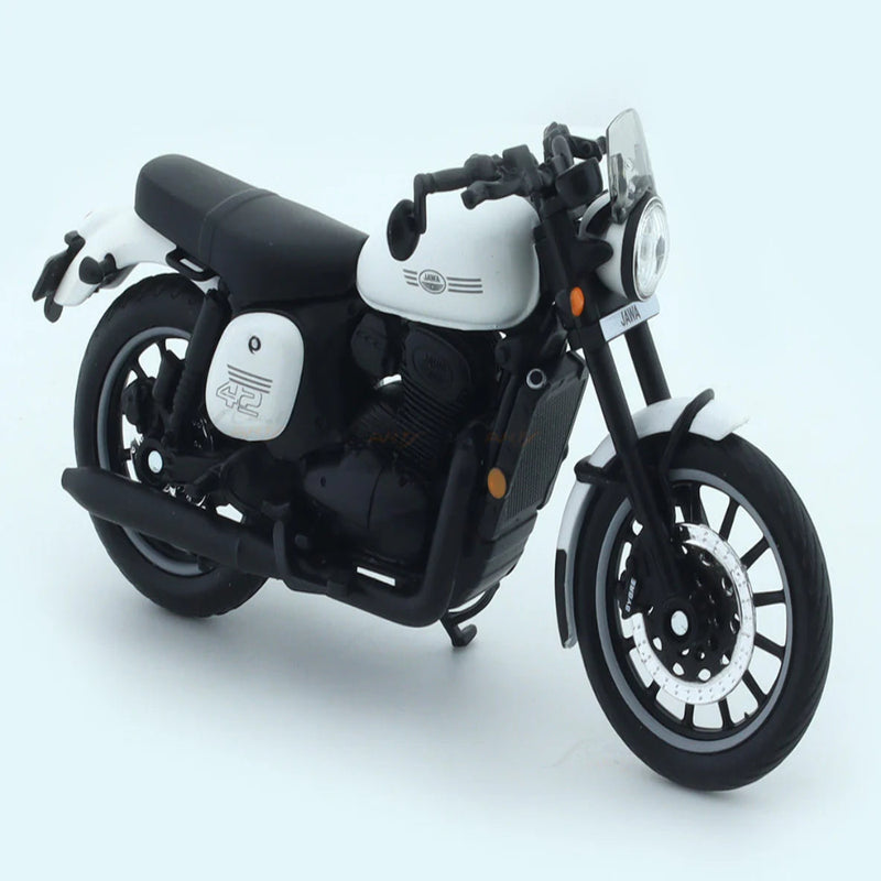 Maisto Jawa 42 White 1:18 Maisto licensed diecast scale model bike collectible