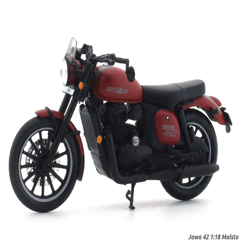 Maisto Jawa Yezdi #42 1:18 licensed diecast scale model bike collectible -Red