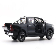 Maisto Toyota Hilux Black 1:27 Maisto licensed diecast Scale Model car collectible