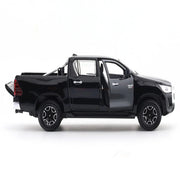 Maisto Toyota Hilux Black 1:27 Maisto licensed diecast Scale Model car collectible
