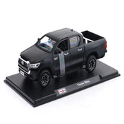 Maisto Toyota Hilux Black 1:27 Maisto licensed diecast Scale Model car collectible