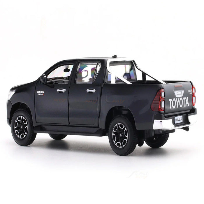Maisto Toyota Hilux Black 1:27 Maisto licensed diecast Scale Model car collectible-Vehicles-Maisto-Toycra