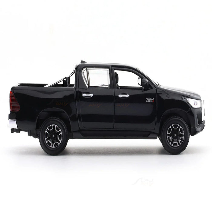 Maisto Toyota Hilux Black 1:27 Maisto licensed diecast Scale Model car collectible-Vehicles-Maisto-Toycra