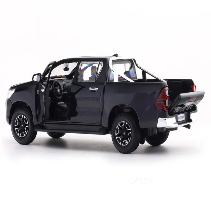 Maisto Toyota Hilux Black 1:27 Maisto licensed diecast Scale Model car collectible-Vehicles-Maisto-Toycra