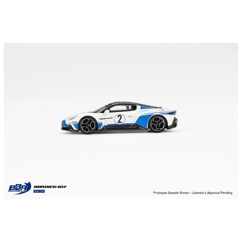Mini GT #6407: Maserati MC20 2 Maserati Performance Experience White 1:64