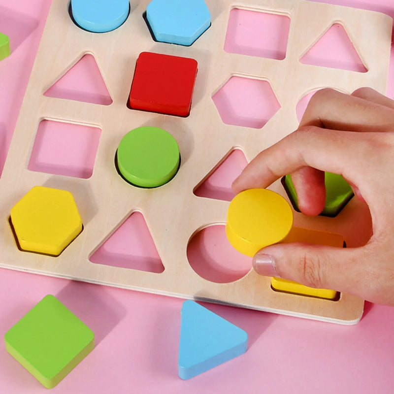 Open Ended Two-Player Geometric Battle Game