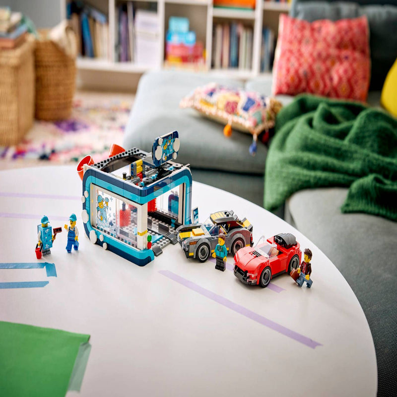 Lego 60497 City Drive-Through Car Wash (583 Pieces)
