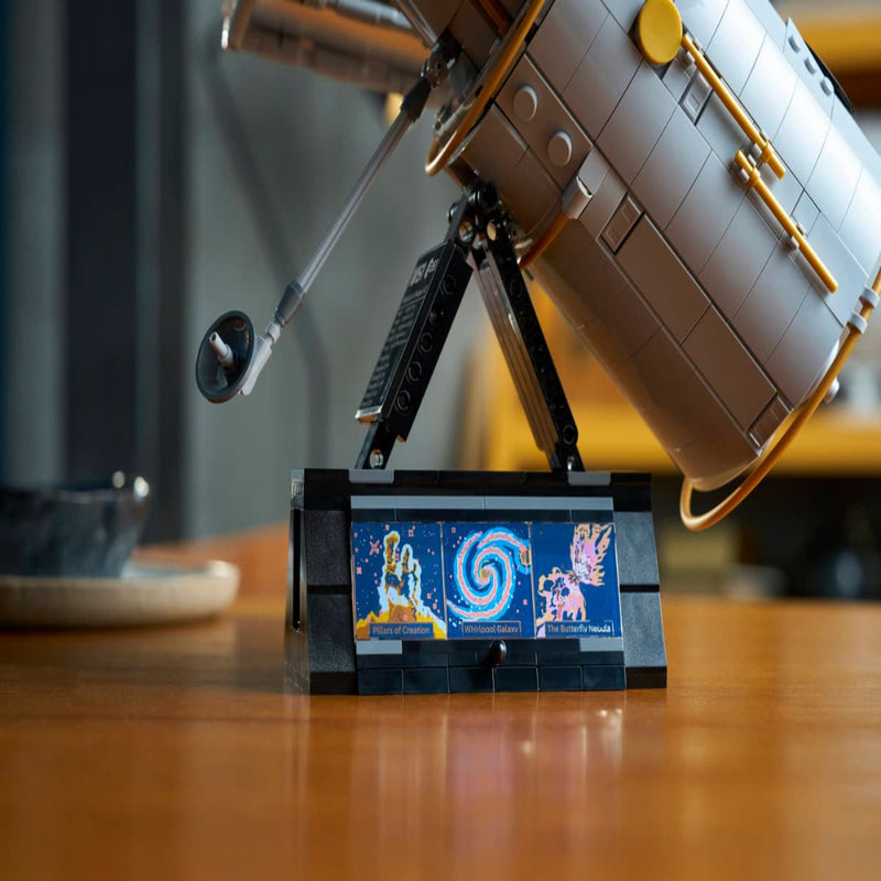 Lego 11382 Hubble Space Telescope (1252 pcs)