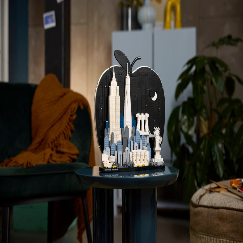 Lego 21066 Architecture New York City –The Big Apple (1465 Pieces)