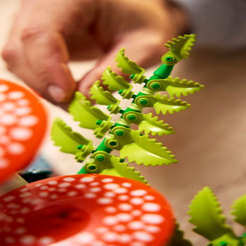 Lego 11505 Botanicals Woodland Mushrooms (806 Pieces)