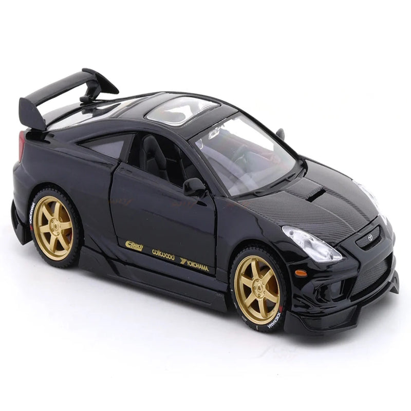 Maisto 1/24 Scale Toyota Celica GT-S Diecast Model with Plex Case