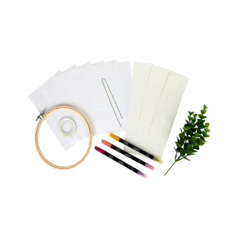 Crayola Signature Asymmetrical Wreath Craft Kit