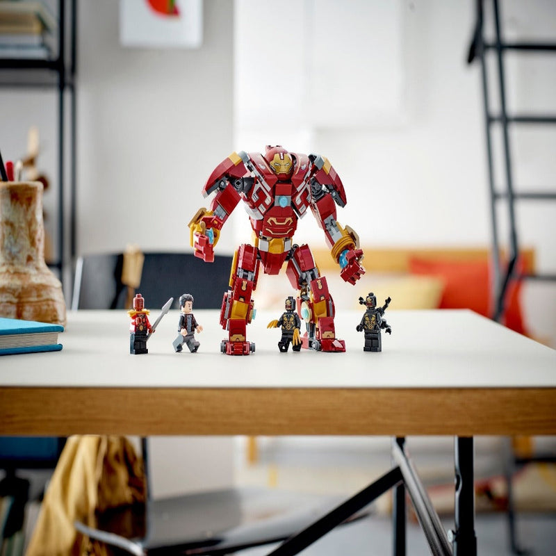 LEGO 76247 Super Heroes The Hulkbuster: The Battle of Wakanda-Construction-LEGO-Toycra