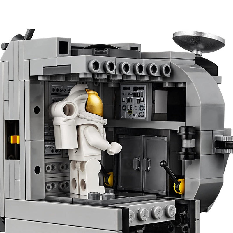 LEGO 10266 Creator NASA Apollo 11 Lunar Lander