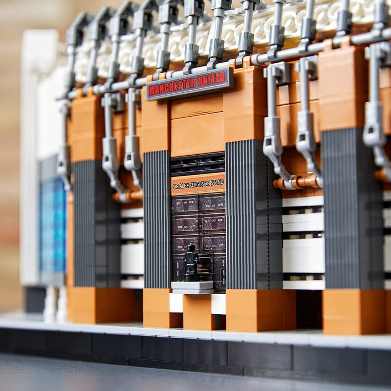 LEGO 10272 Creator Old Trafford - Manchester United-Construction-LEGO-Toycra